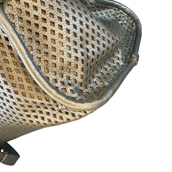 Chanel Gold Perforated Bag Up In The Air Tote Metallic Shoulder CC Vintage Rare - Picture 13 of 16